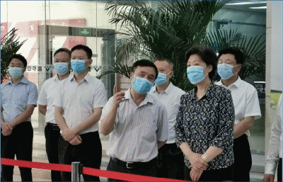 省委常委、統(tǒng)戰(zhàn)部長(zhǎng)、省總工會(huì)主席田向利調(diào)研川威連界基地并慰問一線員工