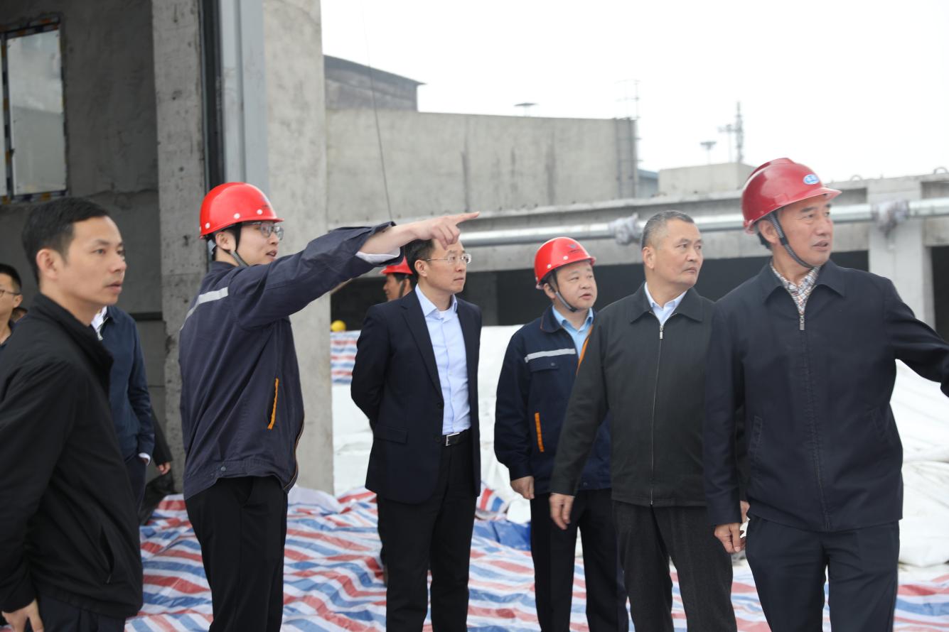 市人大常委會副主任曾云忠、市政府副市長畢勝到川威調(diào)研督導(dǎo)超低排放改造推進(jìn)情況(圖2)