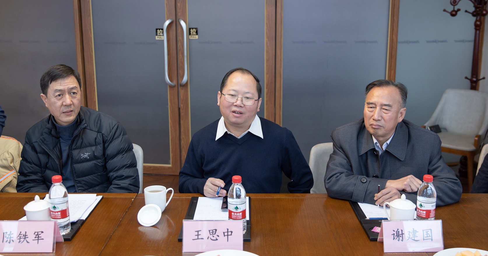 中鋼協(xié)駱鐵軍副會(huì)長(zhǎng)一行到訪川威集團(tuán)(圖5) 中鋼協(xié)駱鐵軍副會(huì)長(zhǎng)一行到訪川威集團(tuán)(圖5)